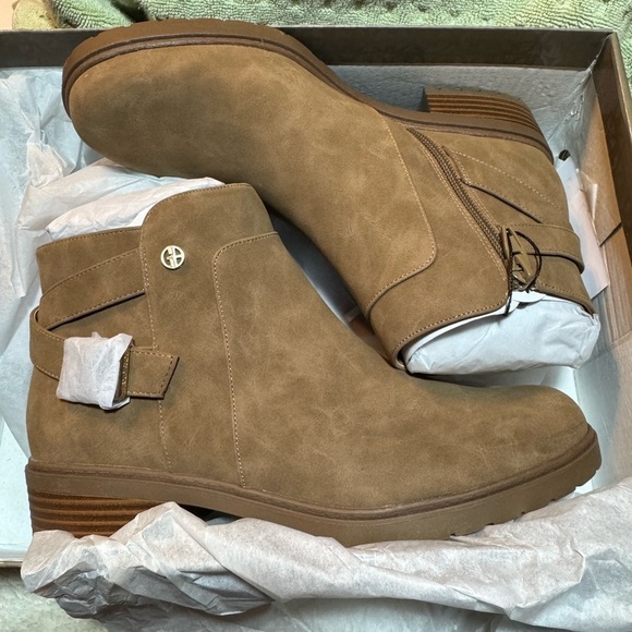 Giani Bernini Brennin Faux Suede Ankle Boots - Picture 5 of 10